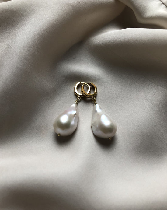 Baroque freshwater pearl earrings - Medium