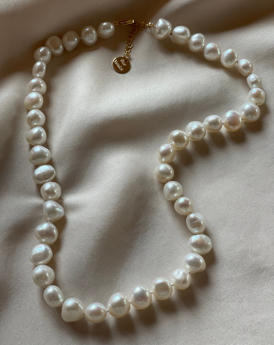 Irregular freshwater pearls Necklace