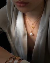 Load image into Gallery viewer, Freshwater pearl necklace Small or Starfish necklace
