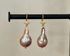 Seashell & Baroque freshwater pearl earrings - Large