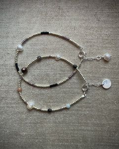 Bracelet with Freshwater pearl and Moonstones