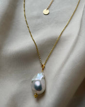 Load image into Gallery viewer, Baroque freshwater pearl Necklace XL