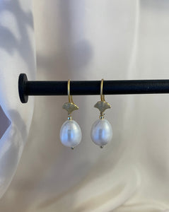 Seashell & Baroque freshwater pearl earrings - Small